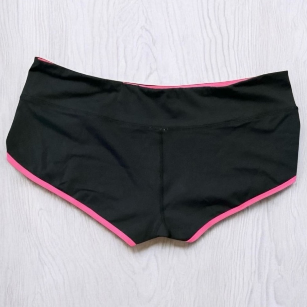 NWOT FIRM ABS Women’s Athletic Stretch Shorts Size XL Black with Pink Trim - Picture 2 of 10